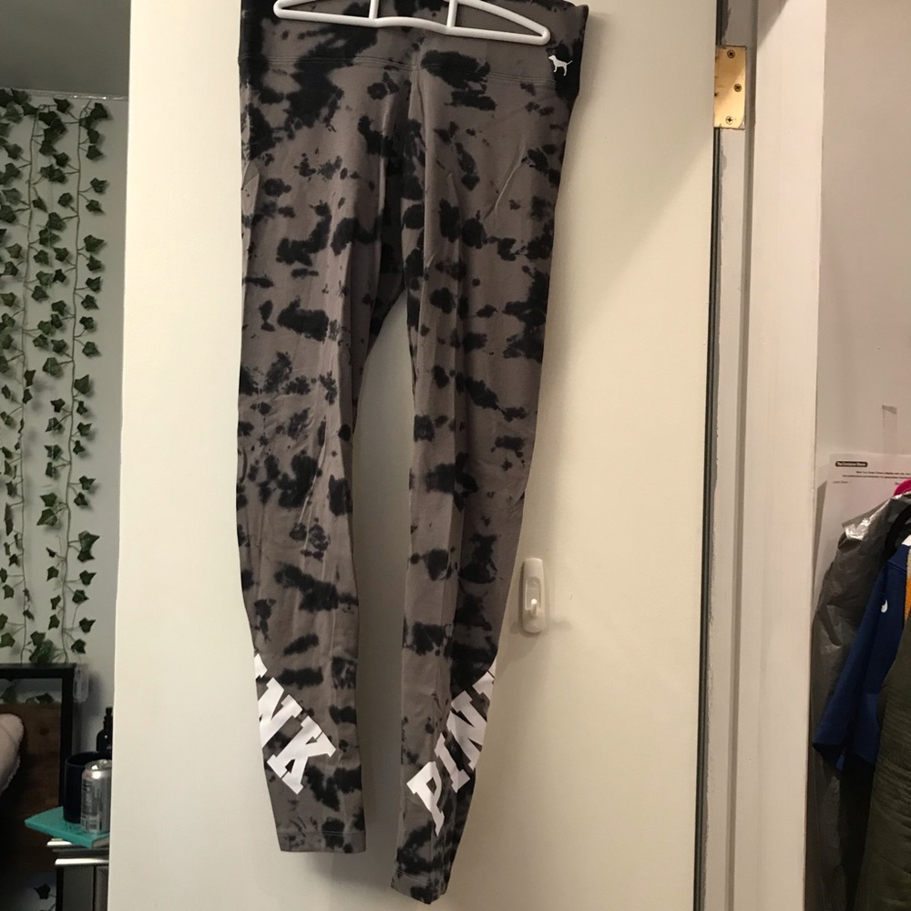 PINK leggings!